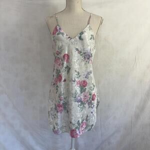 Floral satin Deena 80s/90s chemise sz medium